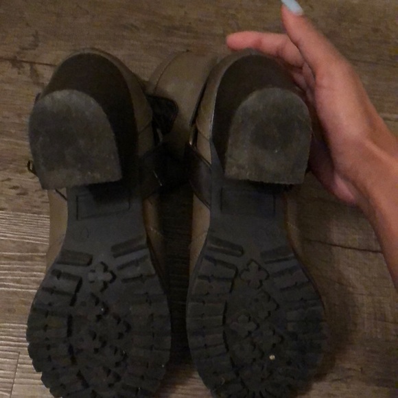 Snow boot heels - Picture 3 of 4